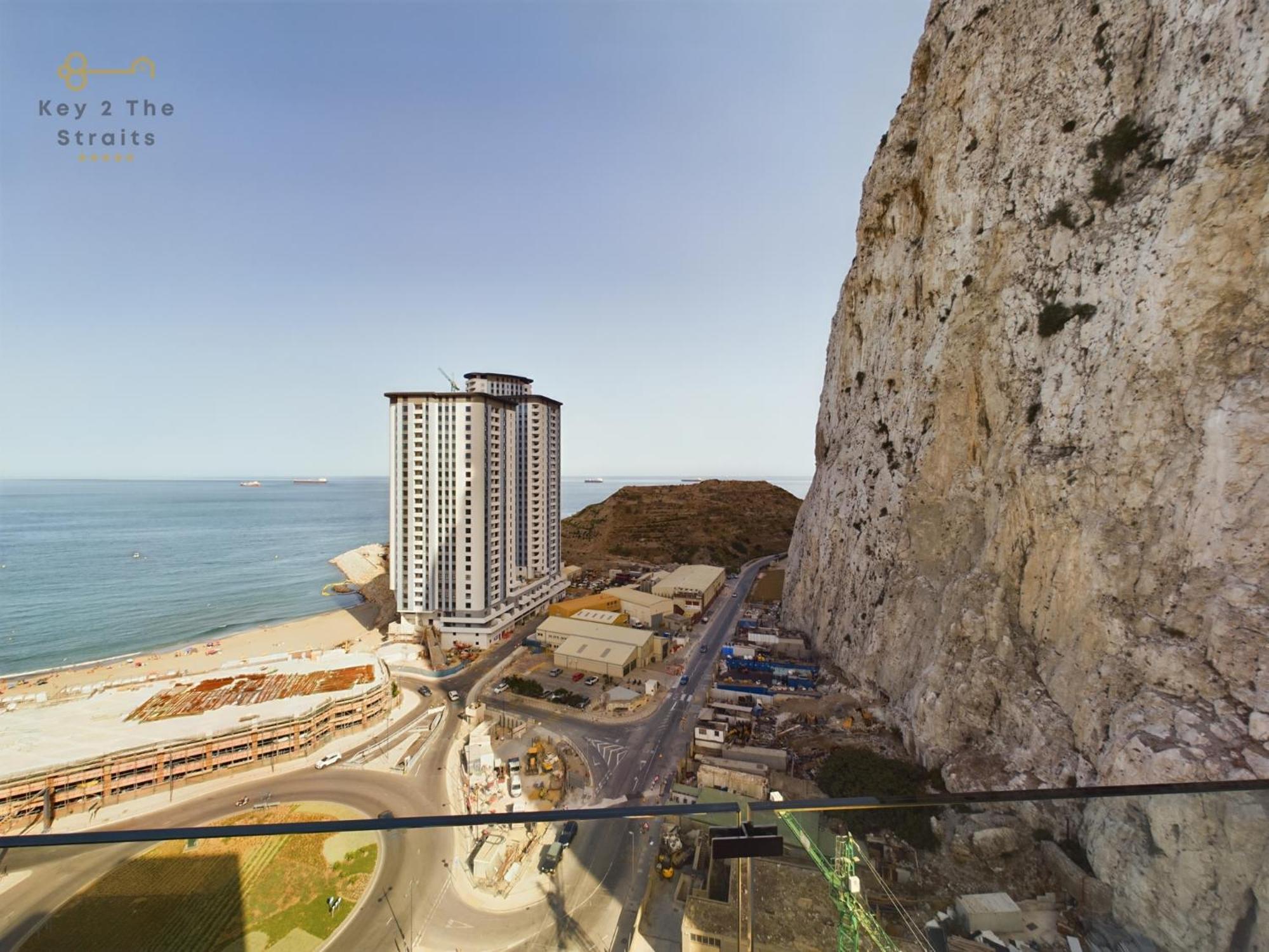 New Luxury Sunrise Oceanview Apartment In גיברלטר מראה חיצוני תמונה