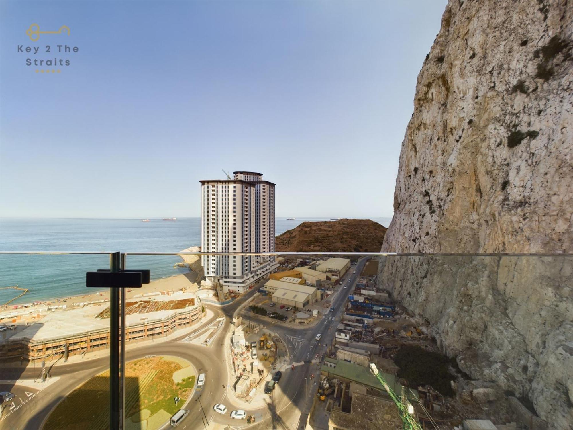 New Luxury Sunrise Oceanview Apartment In גיברלטר מראה חיצוני תמונה