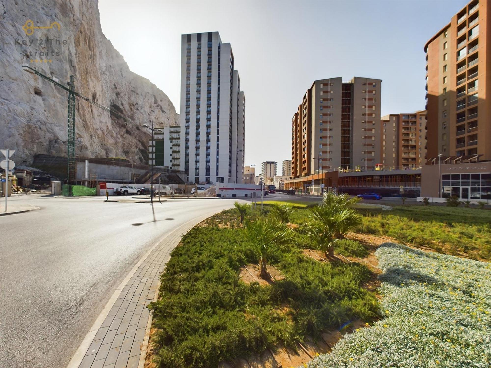 New Luxury Sunrise Oceanview Apartment In גיברלטר מראה חיצוני תמונה